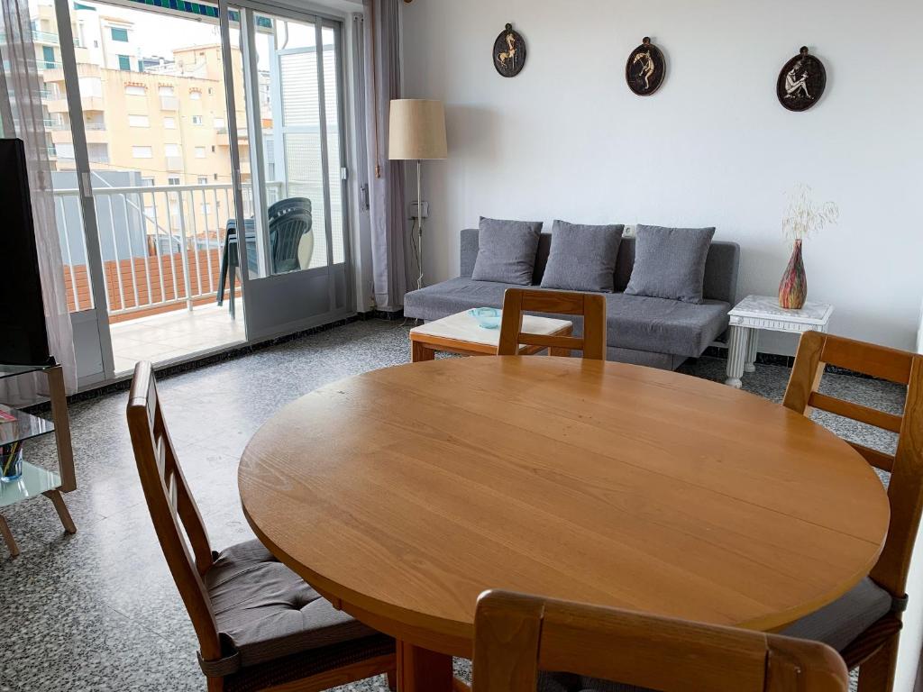 Fotografie z fotogalerie ubytování Apartamento Beatrix, primera línea, con aparcamiento v destinaci Gandía