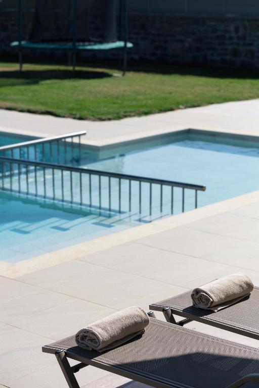 Zdjęcie z galerii obiektu Ampelonas Villas, nature-inspired retreats! w mieście Koxaré