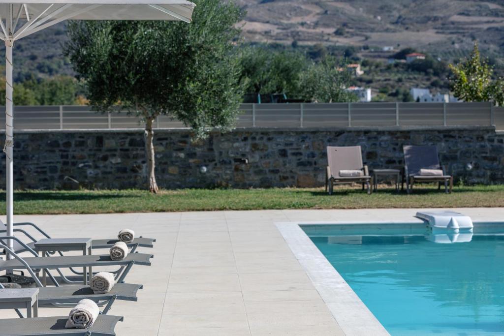 Zdjęcie z galerii obiektu Ampelonas Villas, nature-inspired retreats! w mieście Koxaré