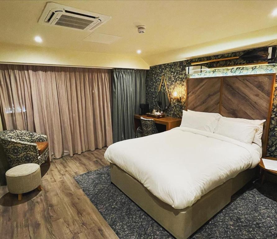 The Boathouse Inn & Riverside Rooms - Resim 39