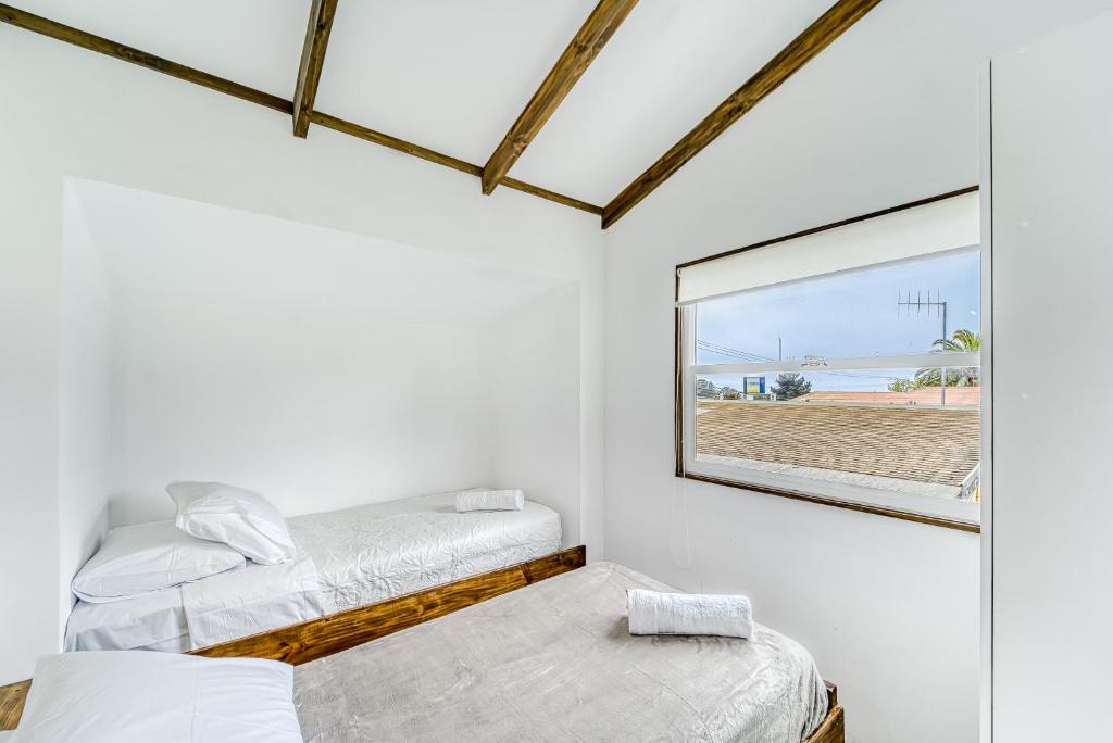 Fotografie z fotogalerie ubytování Breeze Cabin 2B W/Wifi, Smart TV & Parking. v destinaci Algarrobo