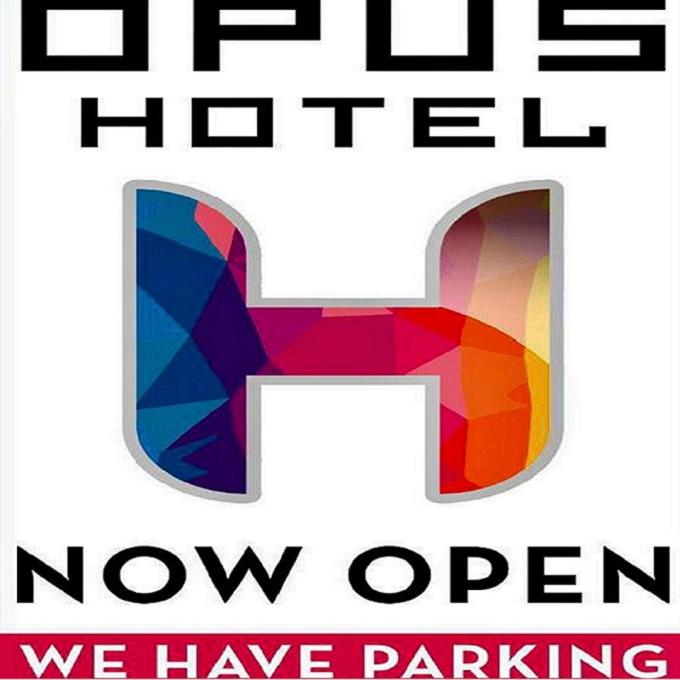 Certifikát, hodnocení, plakát nebo jiný dokument vystavený v ubytování Hotel OPUS Bronx Near Bay Plaza Mall