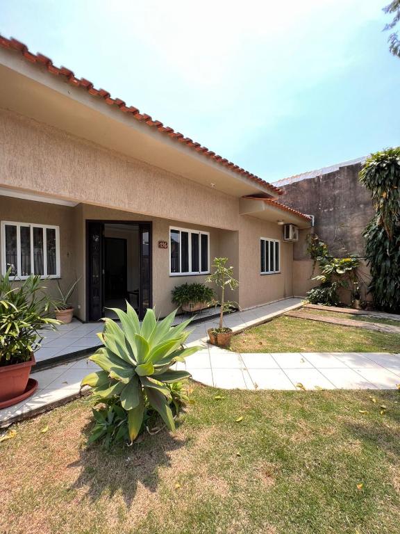 Casa Aconchegante no Centro de Foz do Iguaçu - Casa De Vacaciones