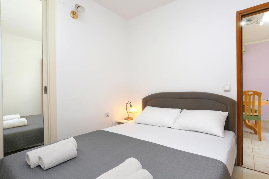 Posteľ alebo postele v izbe v ubytovaní Apartment Marina 5953b