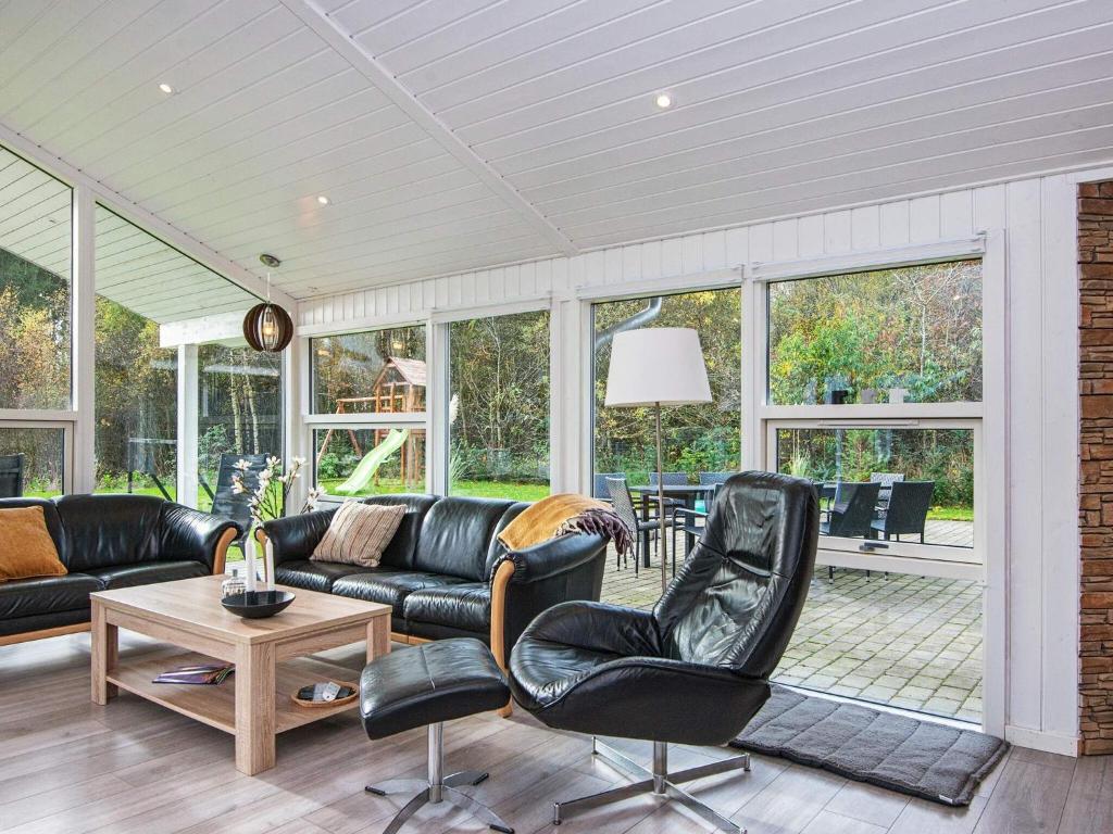 Posezení v ubytování Luxury Spa Retreat in Arrild - By Traum Ferienwohnungen