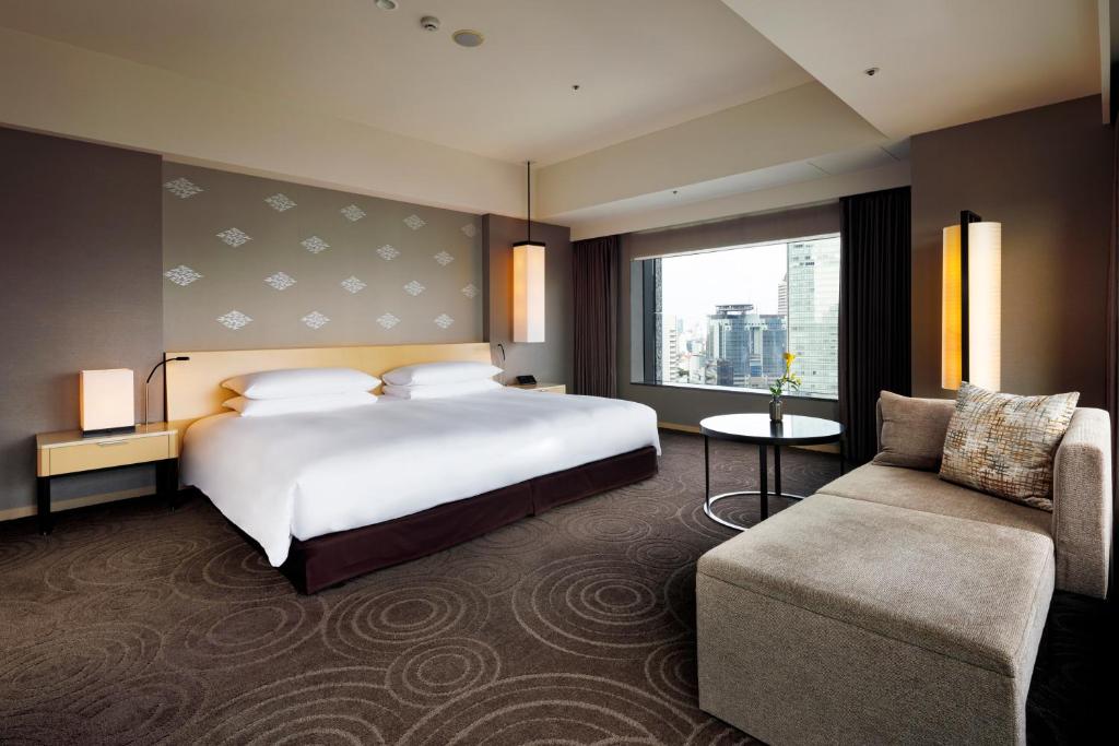 Premier Corner King Room - Non-Smoking