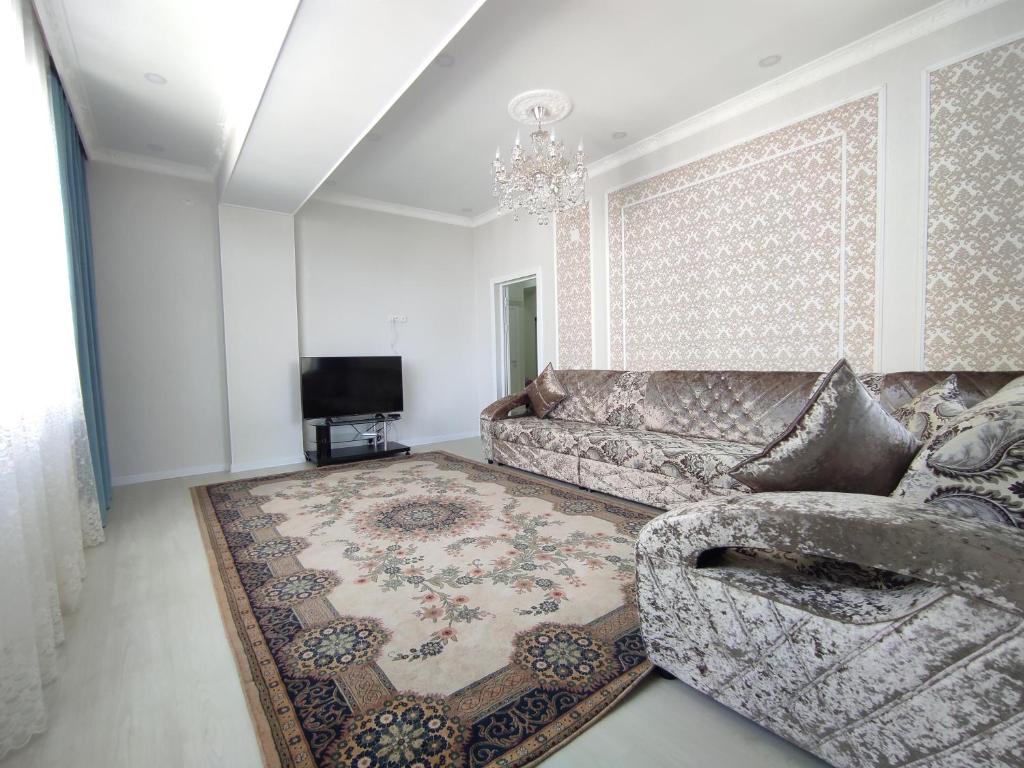 Istumisnurk majutusasutuses Prestigious apartment in Bishkek