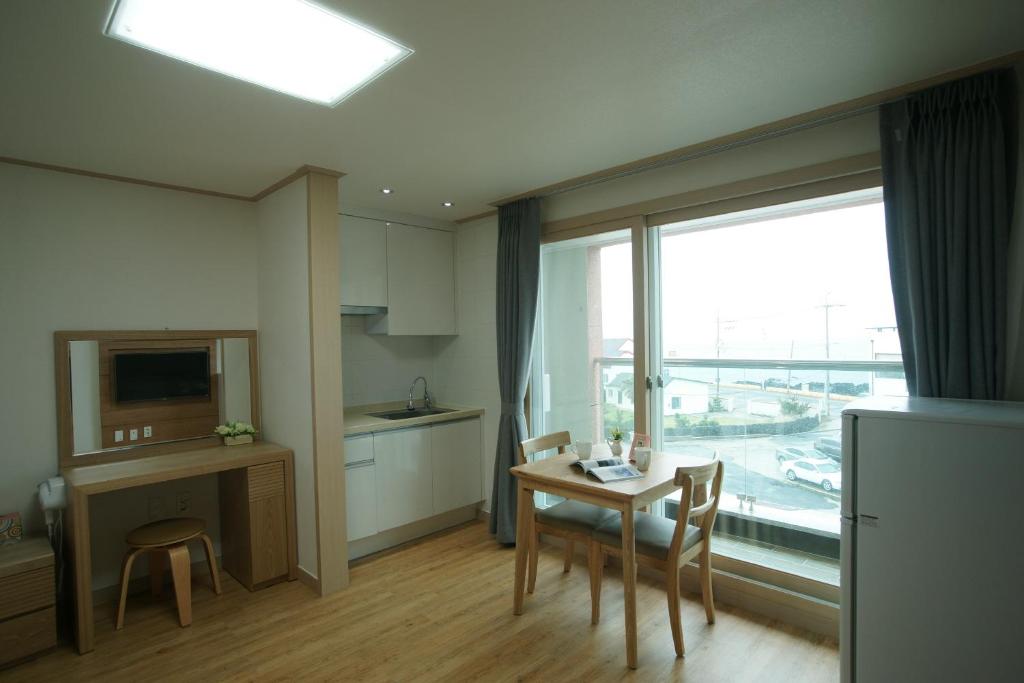 The Beach Pension - Superior Twin Room With Sea View