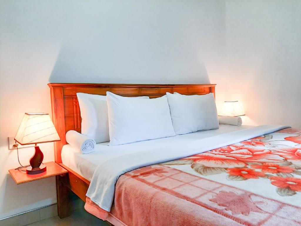 Heaven Hills Guest House - Deluxe Double Room