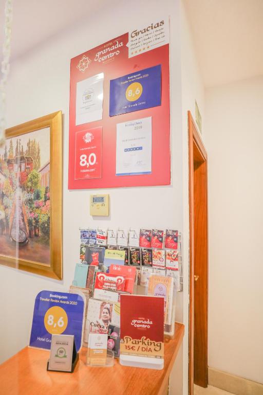 Certifikát, hodnocení, plakát nebo jiný dokument vystavený v ubytování Hotel Granada Centro