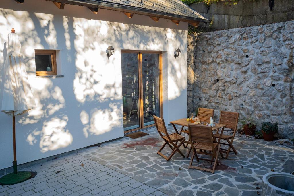 Patio nebo venkovní prostory v ubytování Bled House Of Green