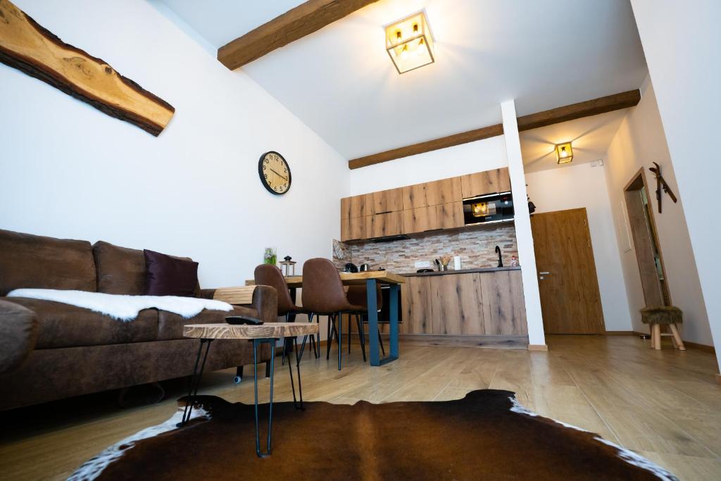 Kuchyň nebo kuchyňský kout v ubytování Wellness & Spa Pila Kvilda AP 2 01 a AP 3 07