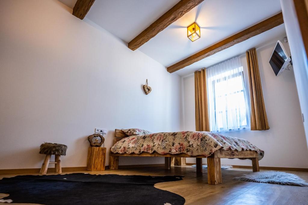TV a/nebo společenská místnost v ubytování Wellness & Spa Pila Kvilda AP 2 01 a AP 3 07