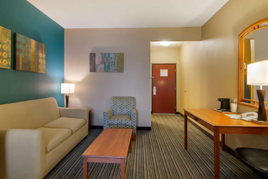 Best Western Governors Inn and Suites photo