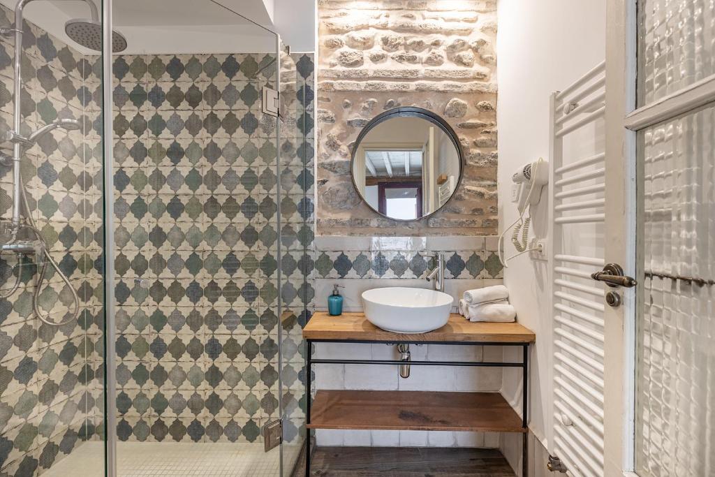 Koupelna v ubytování Apartamentos Boutique Granada Albaicín 3000
