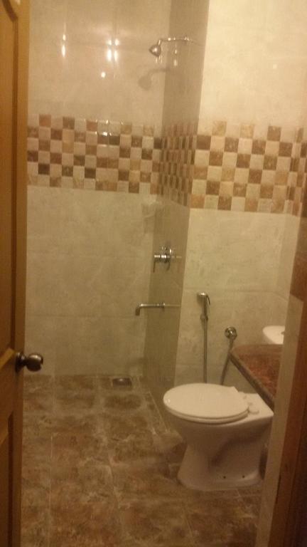 Koupelna v ubytování Darolina Guest House