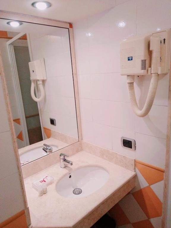 Hotel Fenicia - Resim 27