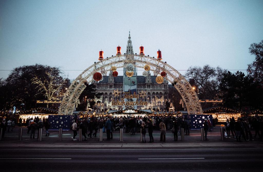 HENRI Hotel Wien Siebterbezirk - Resim 13