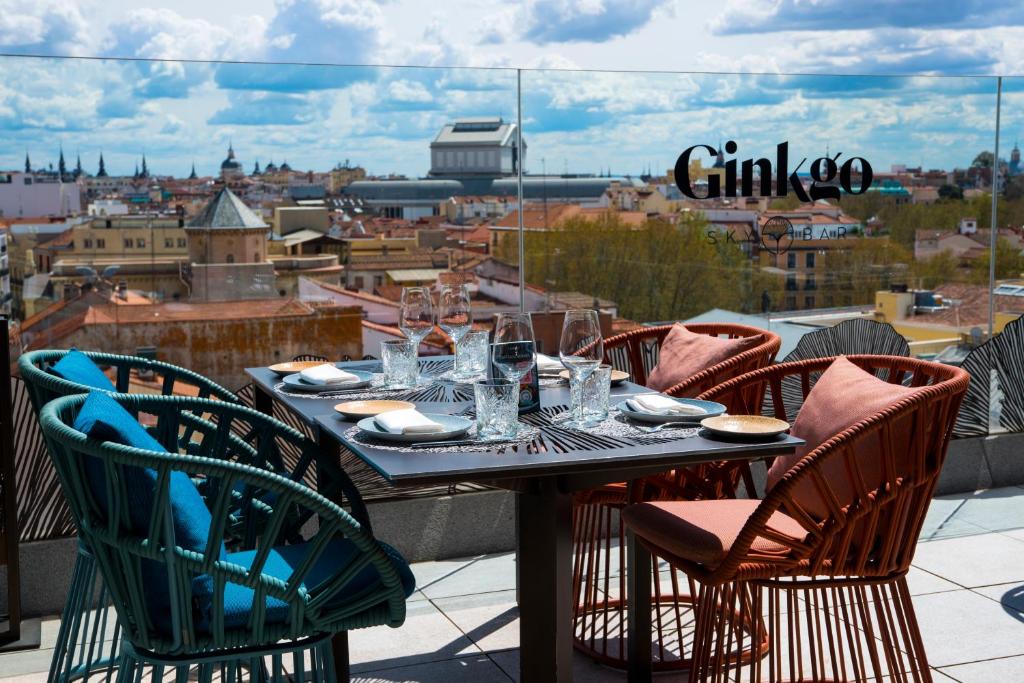 Balkón nebo terasa v ubytování VP Plaza España Design