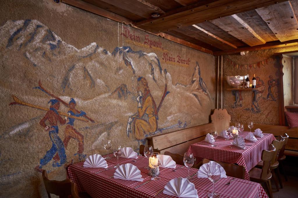 Restaurace v ubytování Riffelhaus 1853