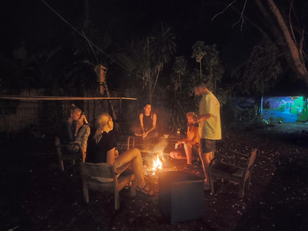 Clientes alojados en MoovInn Garden Guesthouse