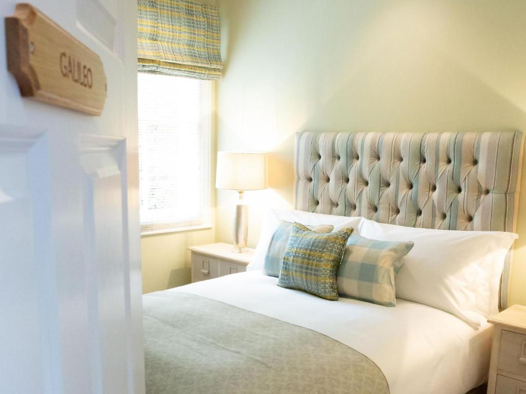 The White Horse Inn - 