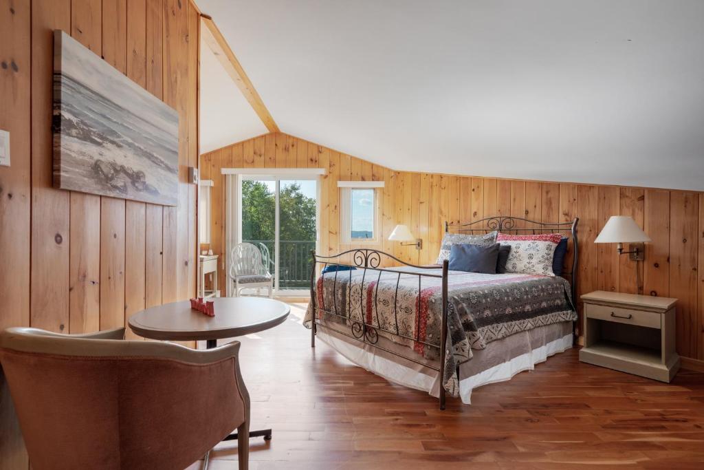 Postel nebo postele na pokoji v ubytování MontFJORD - Chalets, SPA et vue - ChantaFJORD #2