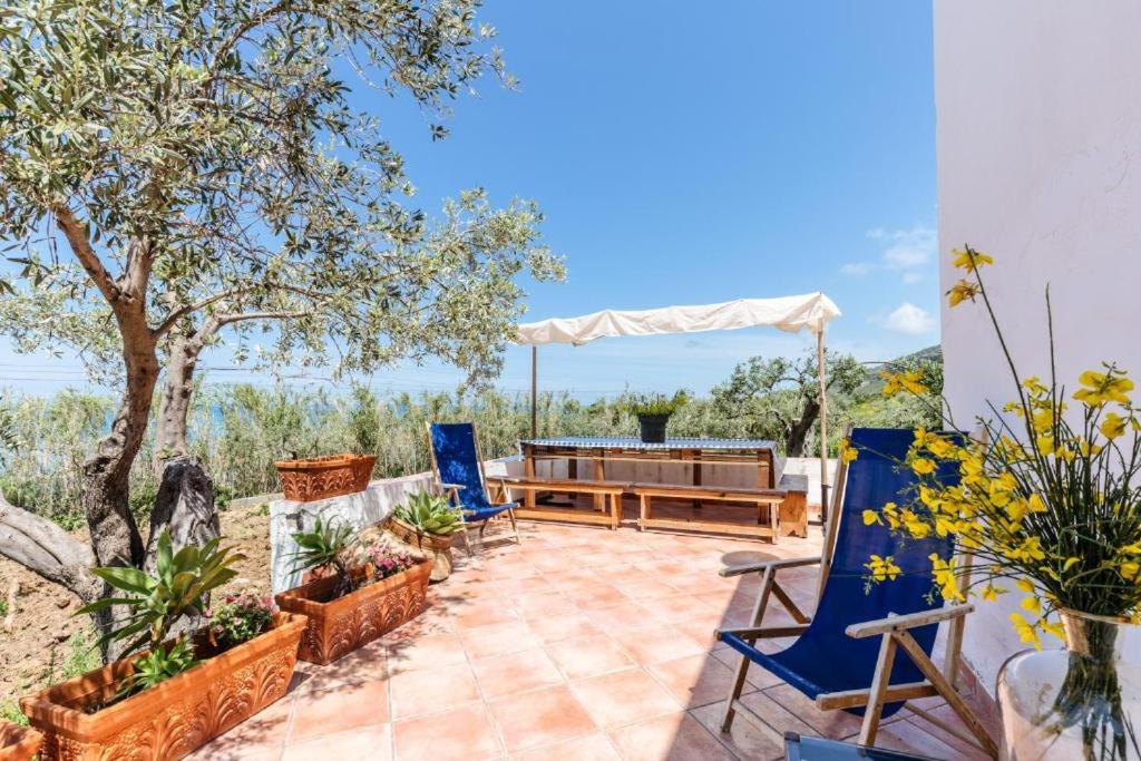 Balkon lub taras w obiekcie Villa Lorenza Private beach