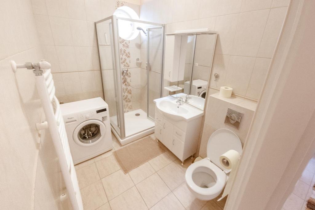 Kúpeľňa v ubytovaní Király40 Apartman