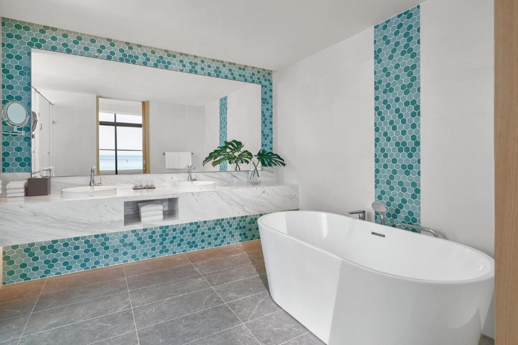 Suite 2 Phòng Ngủ Nhìn Ra Biển - Được Hút Thuốc