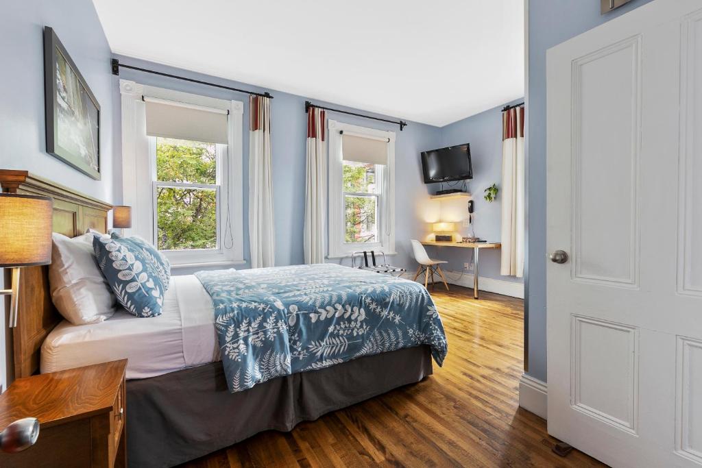 
Superior Suite with Private Balcony
