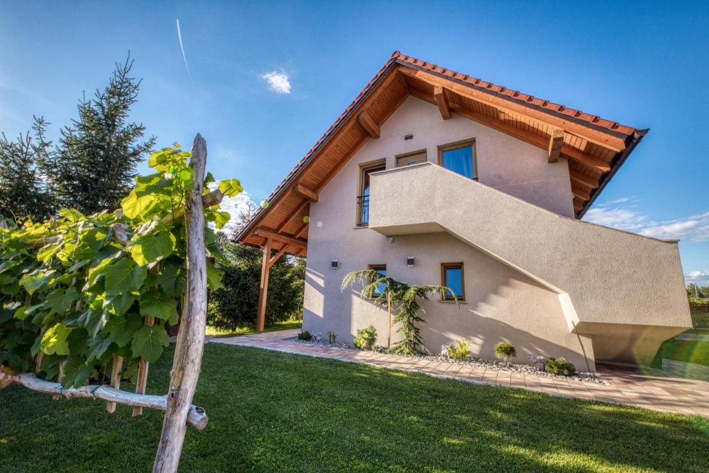 Budova, kde se apartmán nachází