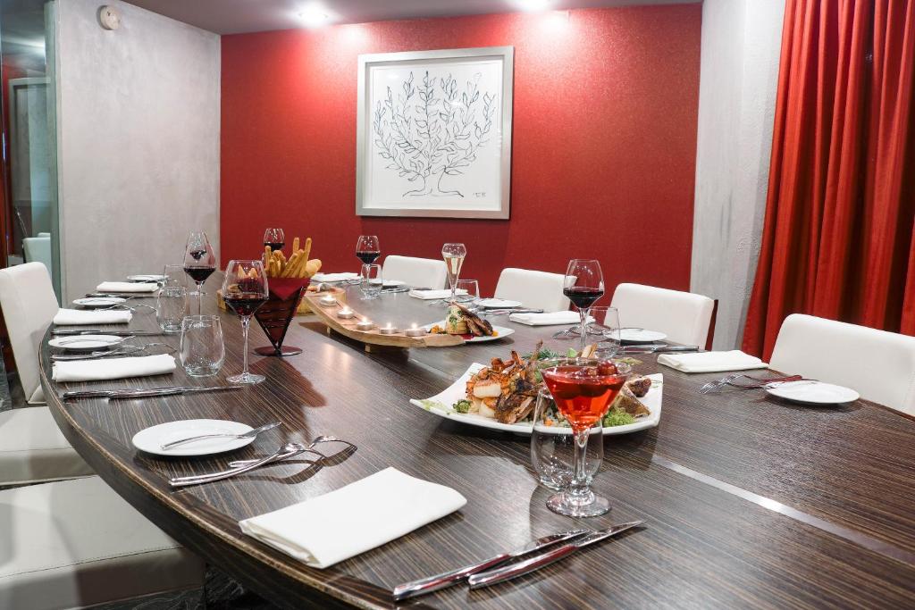 Gallery image of this property