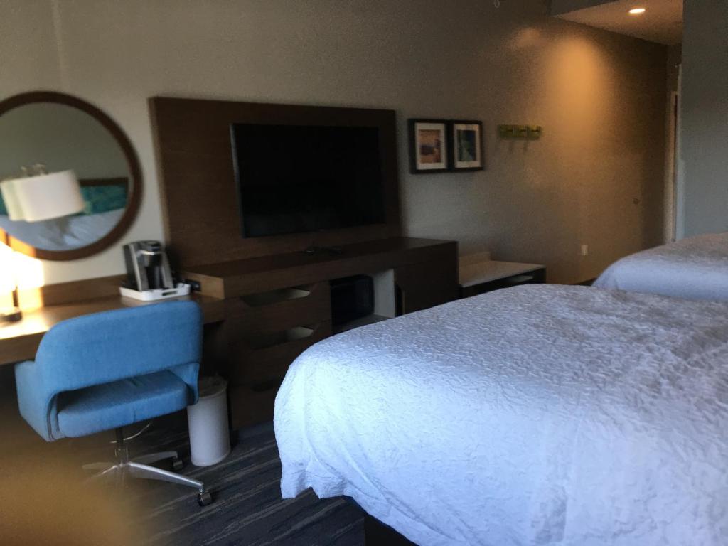 Hampton Inn Old Bridge NJ - クイーンルーム クイーンベッド2台