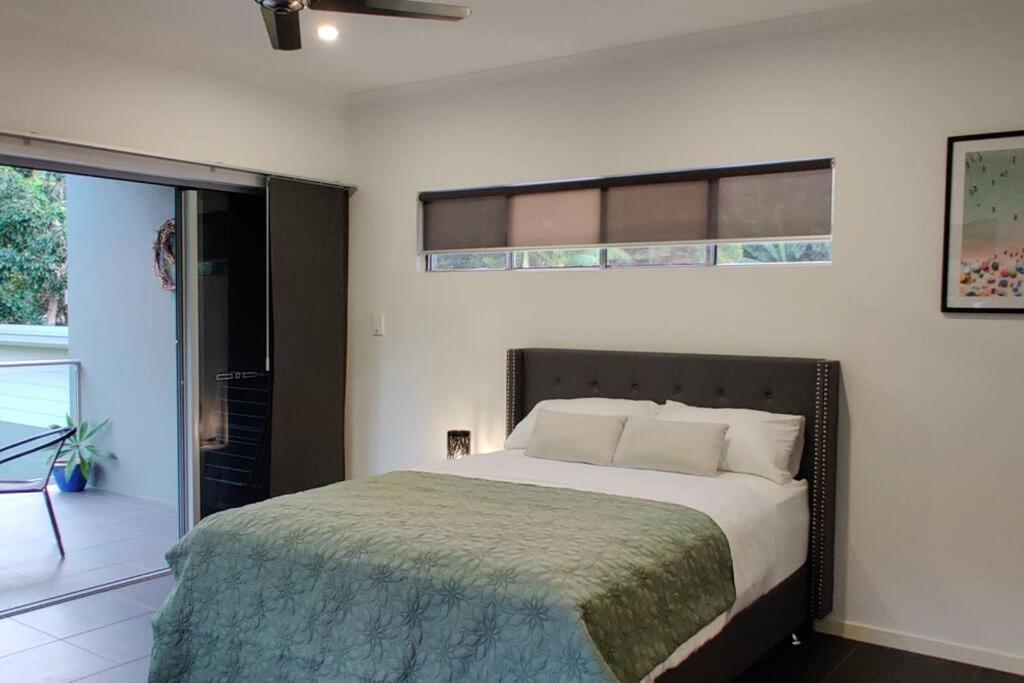 Holiday homes & houses for rent in Caravonica