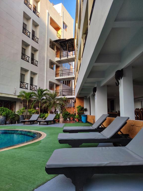 The Chanthong Residence and Hotel Pattaya - Resim 21
