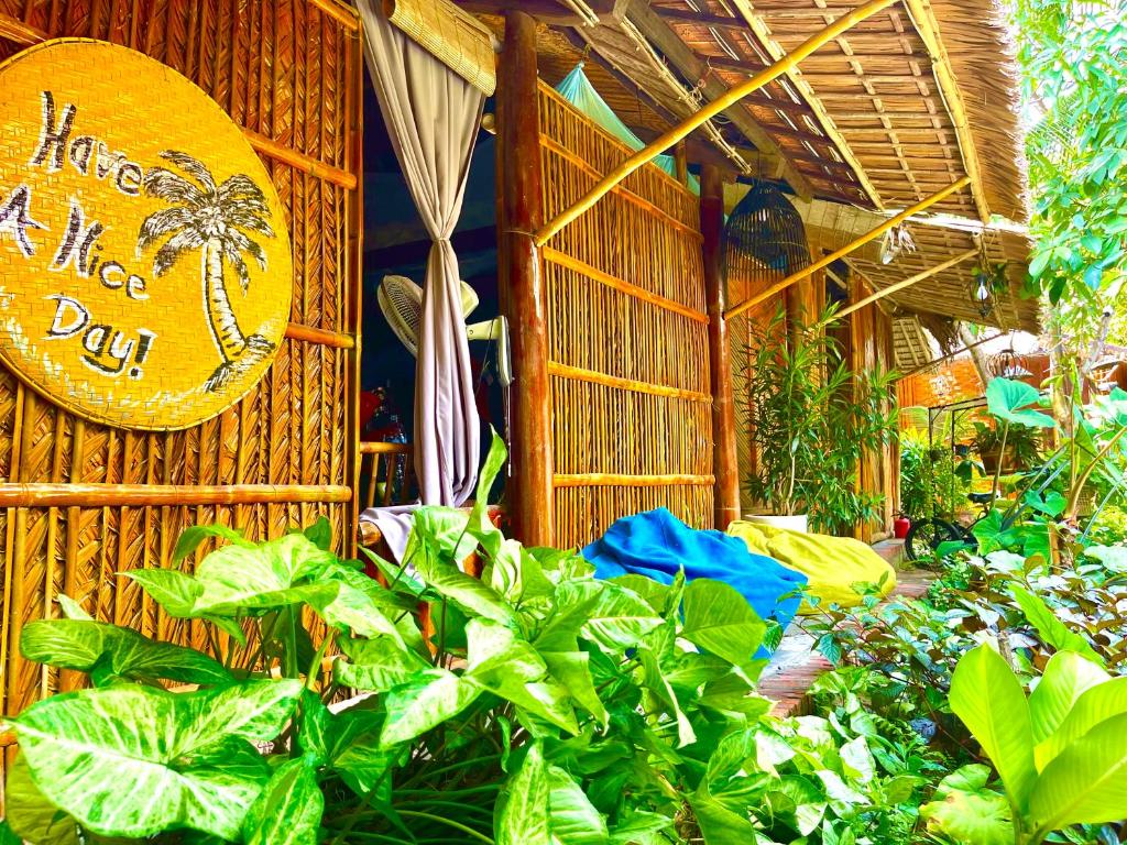 Zahrada ubytování Under The Coconut Tree Hoi An Homestay