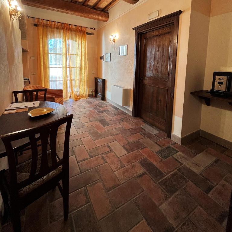 Kép Agriturismo Il Molino Antico - 5 Girasoli szállásáról Spoletóban a galériában