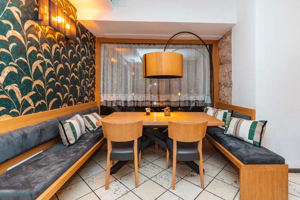 Posezení v ubytování Albergo Caffe Centrale