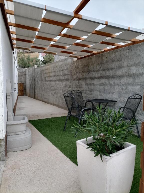 Patio nebo venkovní prostory v ubytování Apartman Lidija