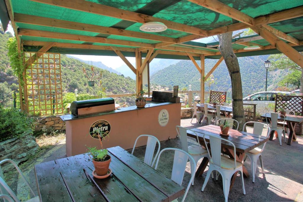 Restaurace v ubytování Acropole Asco
