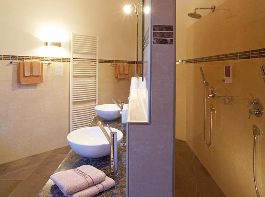 Koupelna v ubytování Hotel Goldene Rose