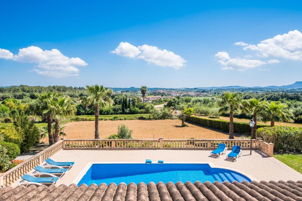 Bazén v ubytování Ideal Property Mallorca - Can Bielo nebo v jeho okolí