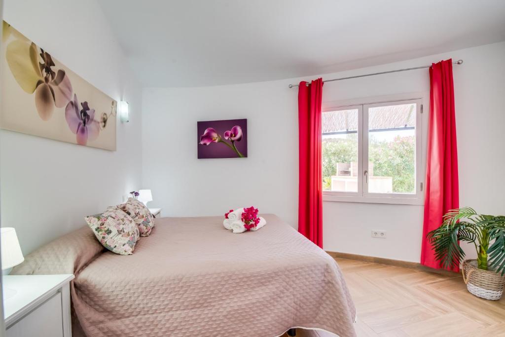 Postel nebo postele na pokoji v ubytování Ideal Property Mallorca - Casa Encinar
