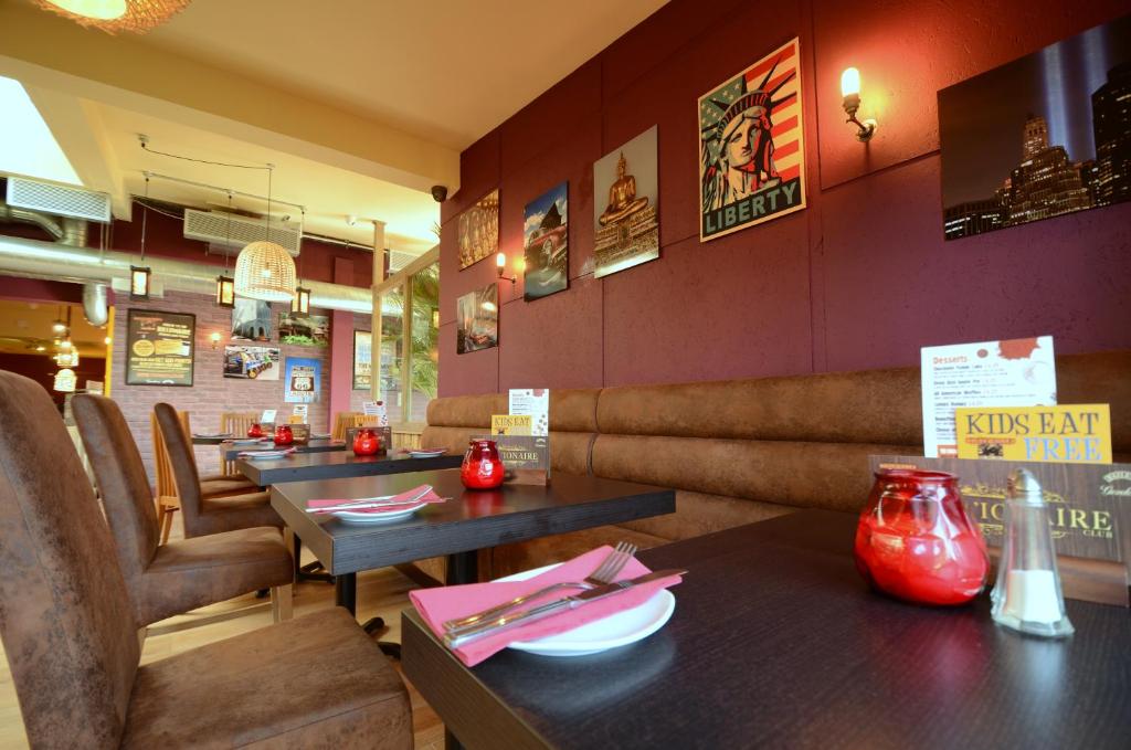 Pelican London Hotel and Residence - Resim 34