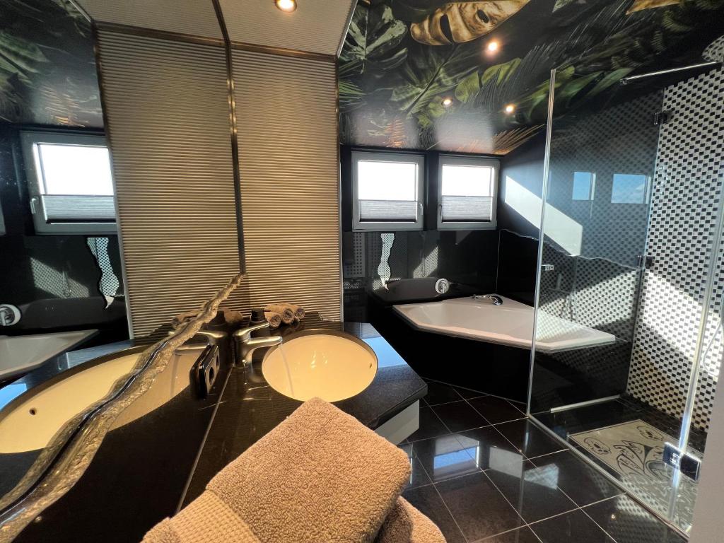Posezení v ubytování Luxus Loft über den Dächern von Roding