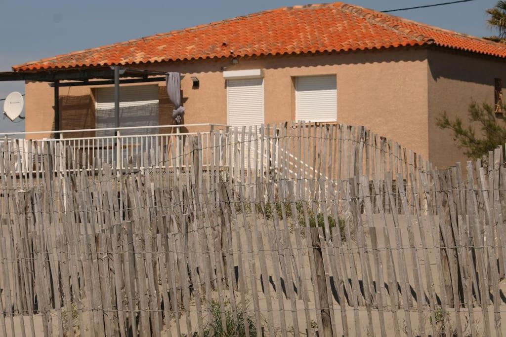 Budova, v ktorej sa vila nachádza