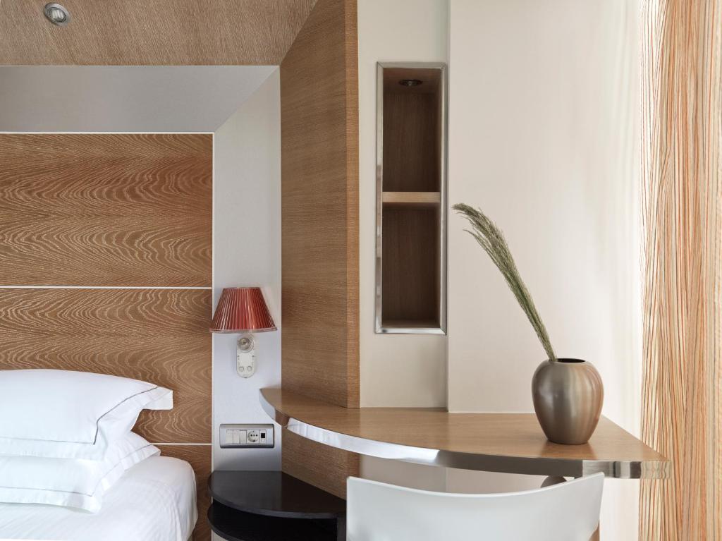 Esperos Palace Resort & Spa - 4