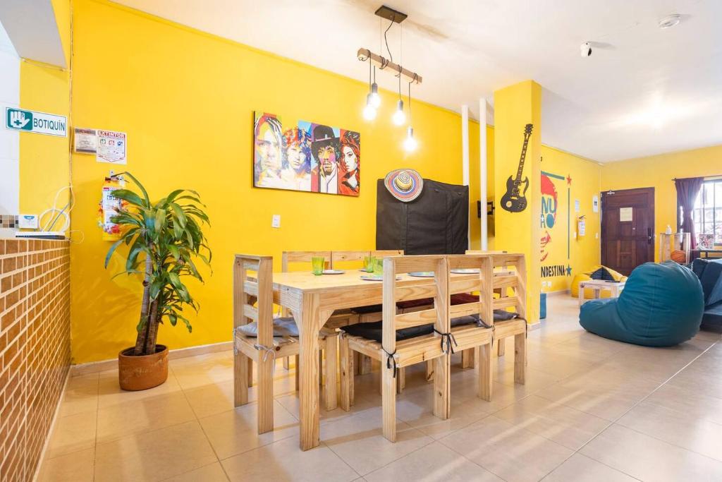 TV a/nebo společenská místnost v ubytování Casa Clandestina Guest House