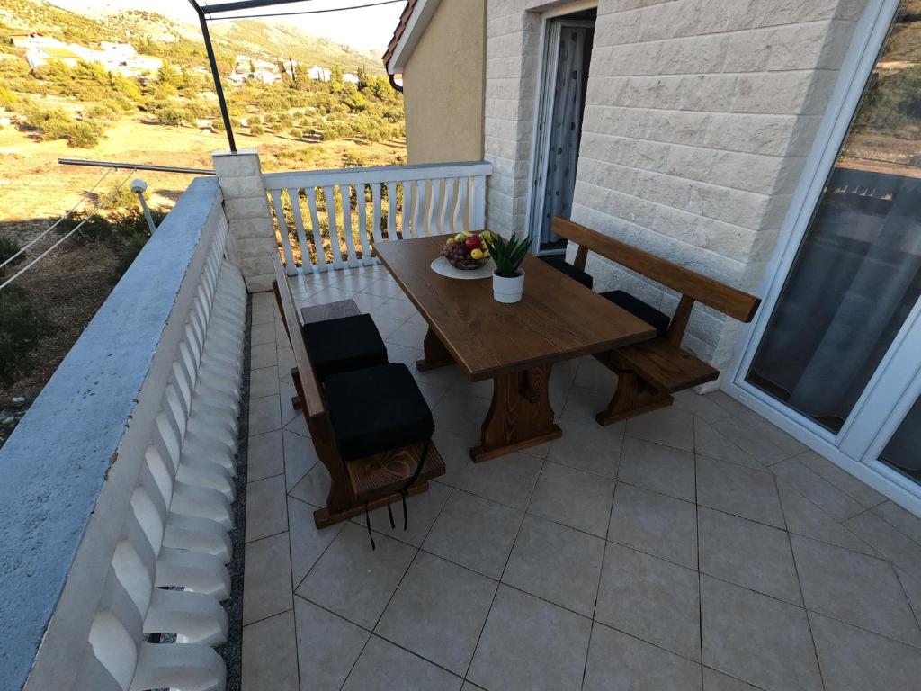 Apartments Ćosic - Appartement Avec Vue Sur La Montagne